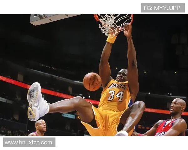 姚明黑色剪影下的篮球传奇与梦想的交织之旅