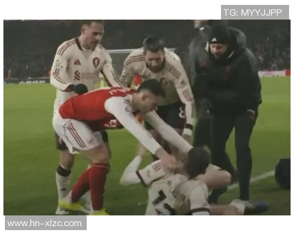 足总杯激战利物浦与阿森纳平局红牌争议引发全场热议