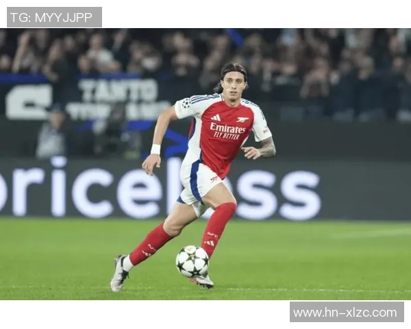 欧冠激战：AC米兰小胜阿森纳引发全场狂欢回顾十大精彩进球