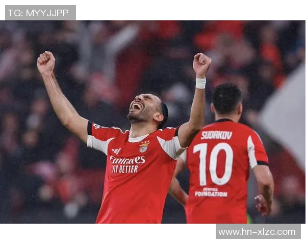 欧联杯精彩对决利物浦6-2本菲卡神扑瞬间引发全场狂欢战术深度解析 欧联杯精彩对决利物浦6-2本菲卡神扑瞬间引发全场狂欢战术深度解析