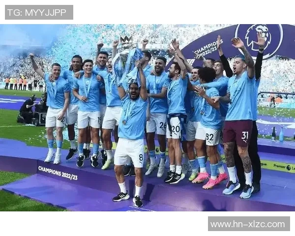 足总杯激战：那不勒斯险胜切尔西引发争议判罚全场沸腾